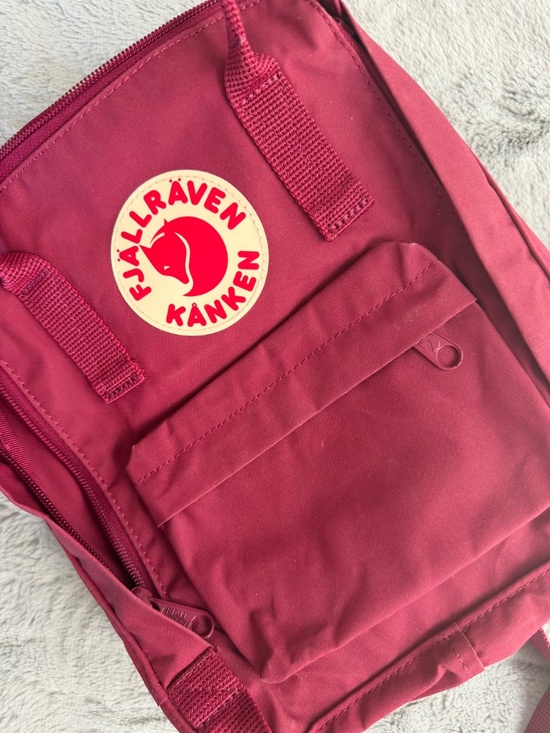 Fjällräven Kånken Mini Backpack Plum Everyday Bag main image 4